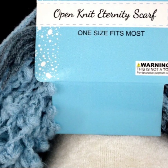 NEW Women's Infinity Scarf Blue Open Knit Scarf Crochet /Knitted /Light, NWT - Picture 2 of 3